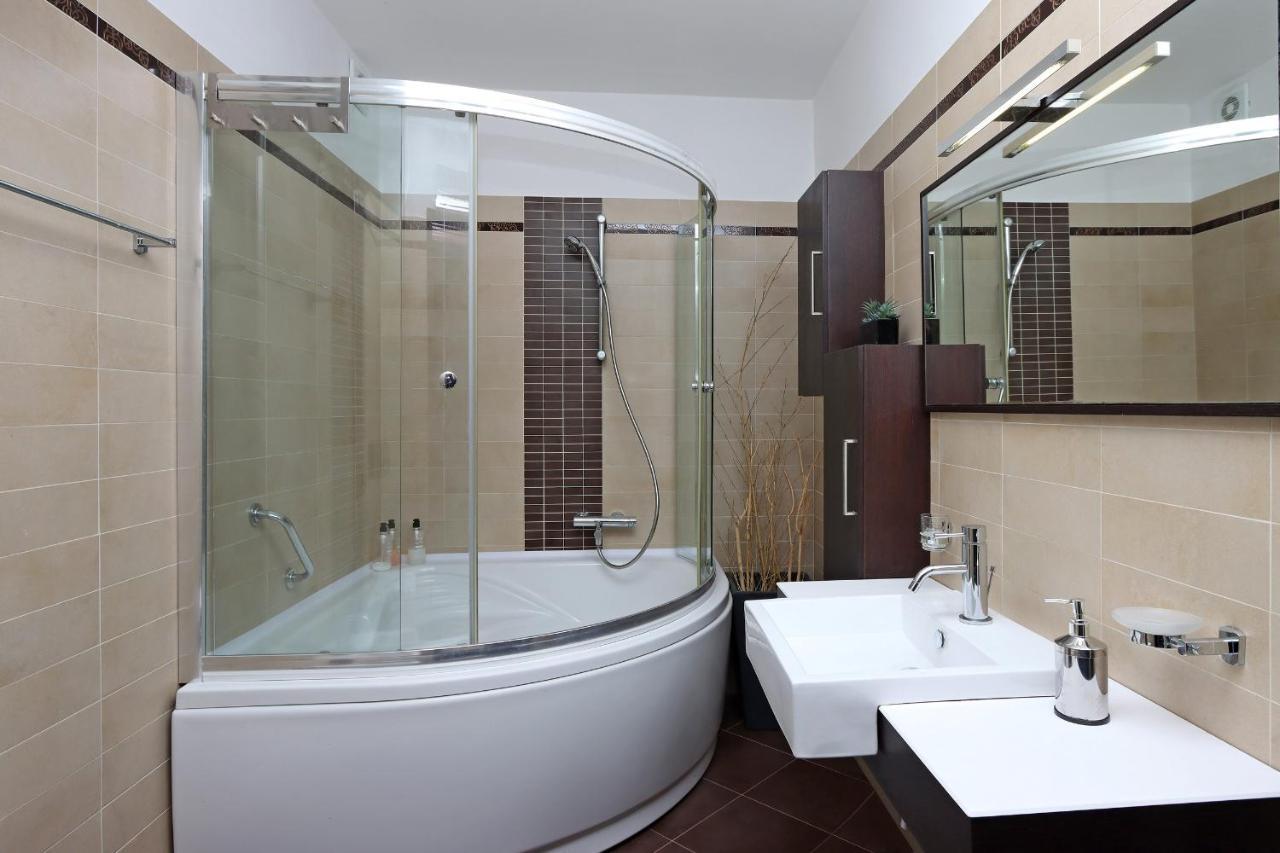 Starry Night - Smart Tv, Extra Big Bed, Big Bathtub, Private Parking, Sea View, Wifi, 2Bedrooms 볼로스코 외부 사진