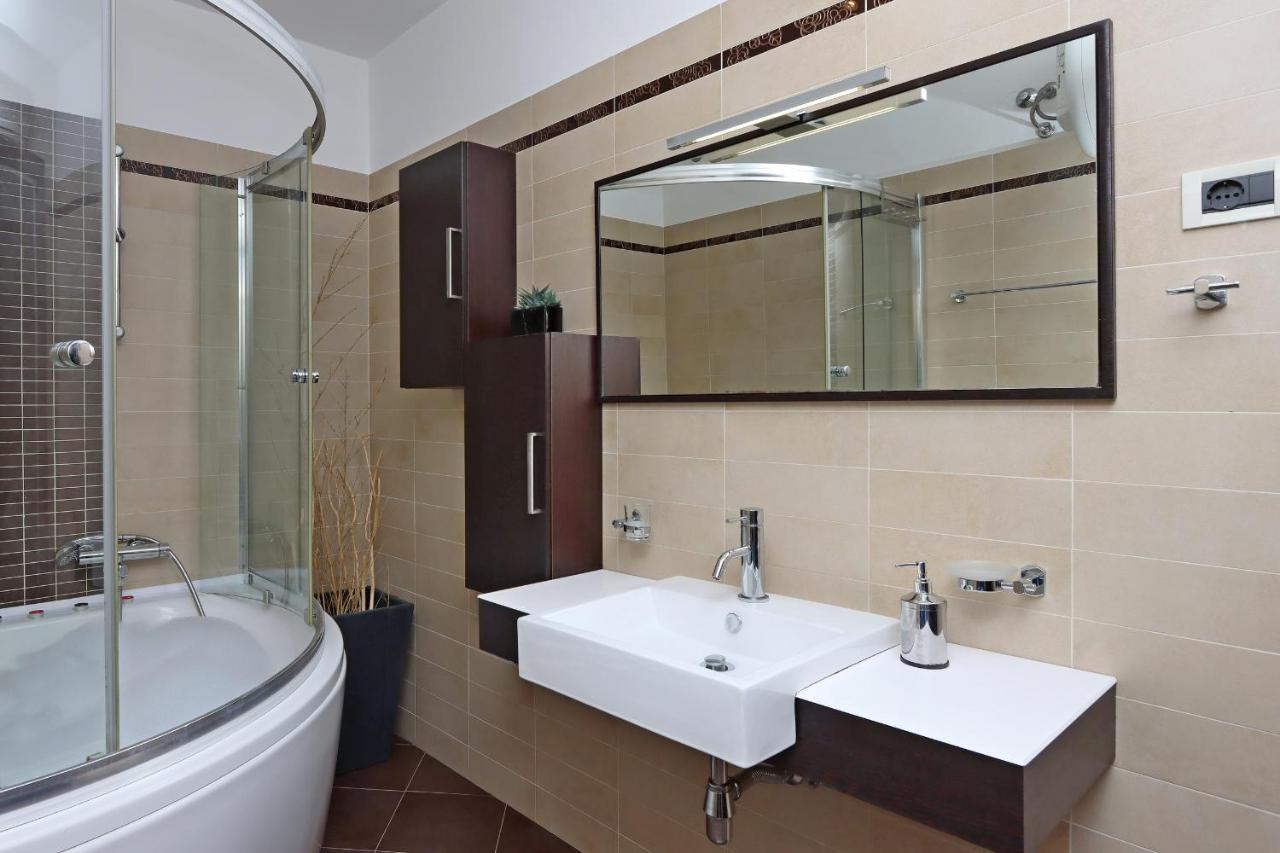 Starry Night - Smart Tv, Extra Big Bed, Big Bathtub, Private Parking, Sea View, Wifi, 2Bedrooms 볼로스코 외부 사진